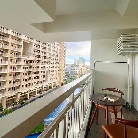Brixton Place, Weston Tower Manila Exterior foto